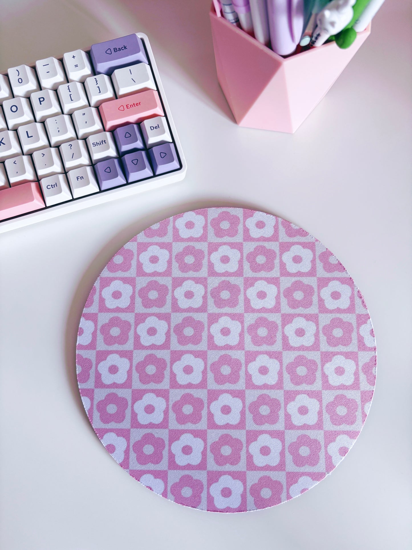 Retro Pink Flowers Mouse Mat