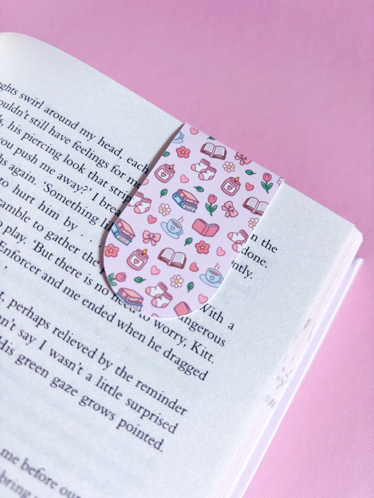 Cosy Pattern Magnetic Bookmark