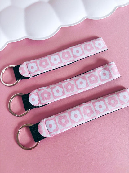 Retro Pink Flowers Wrist Lanyard