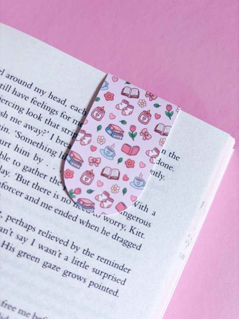 Cosy Pattern Magnetic Bookmark