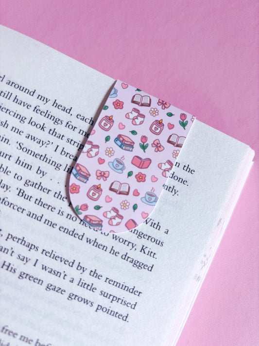 Cosy Pattern Magnetic Bookmark