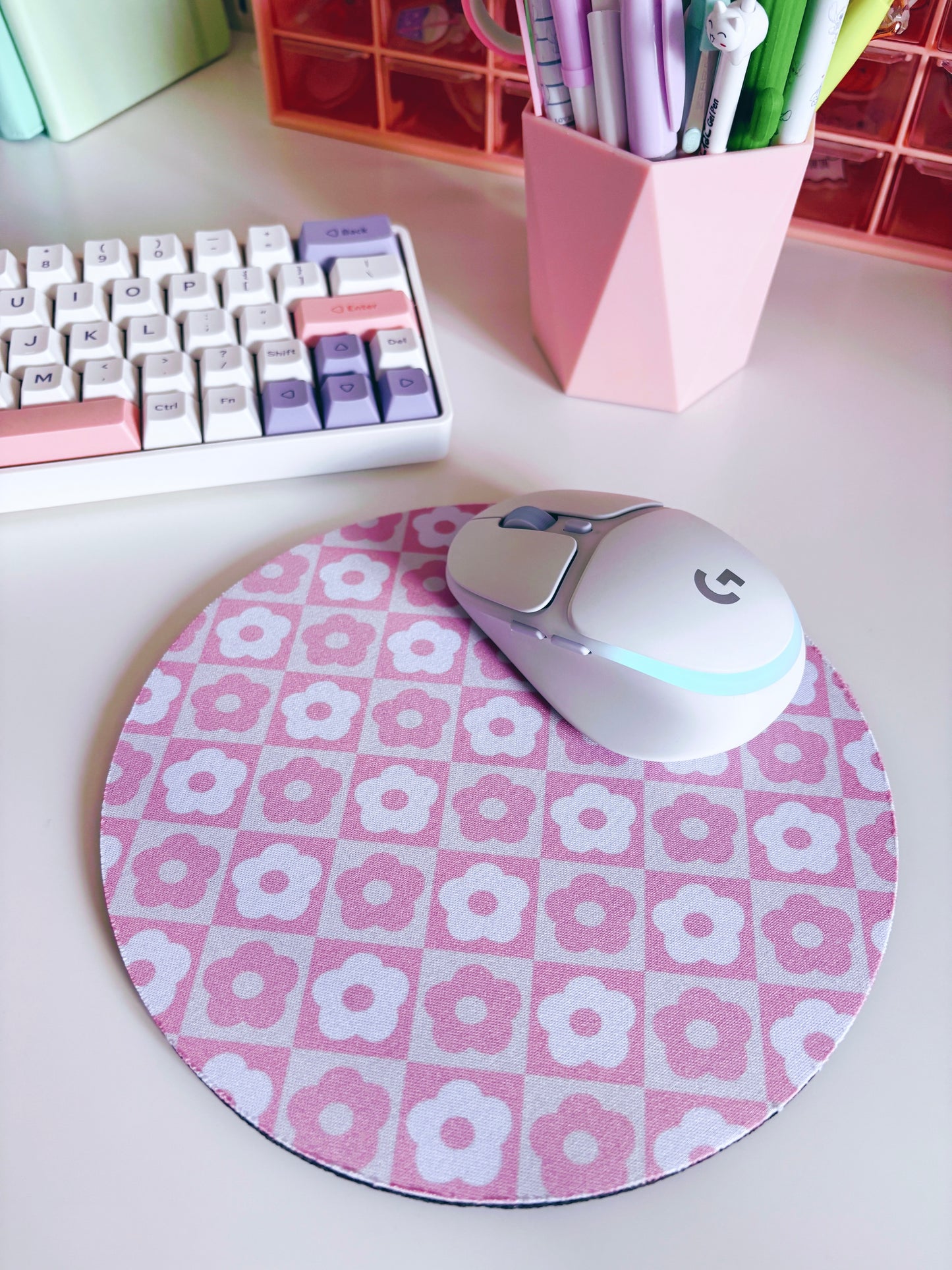 Retro Pink Flowers Mouse Mat
