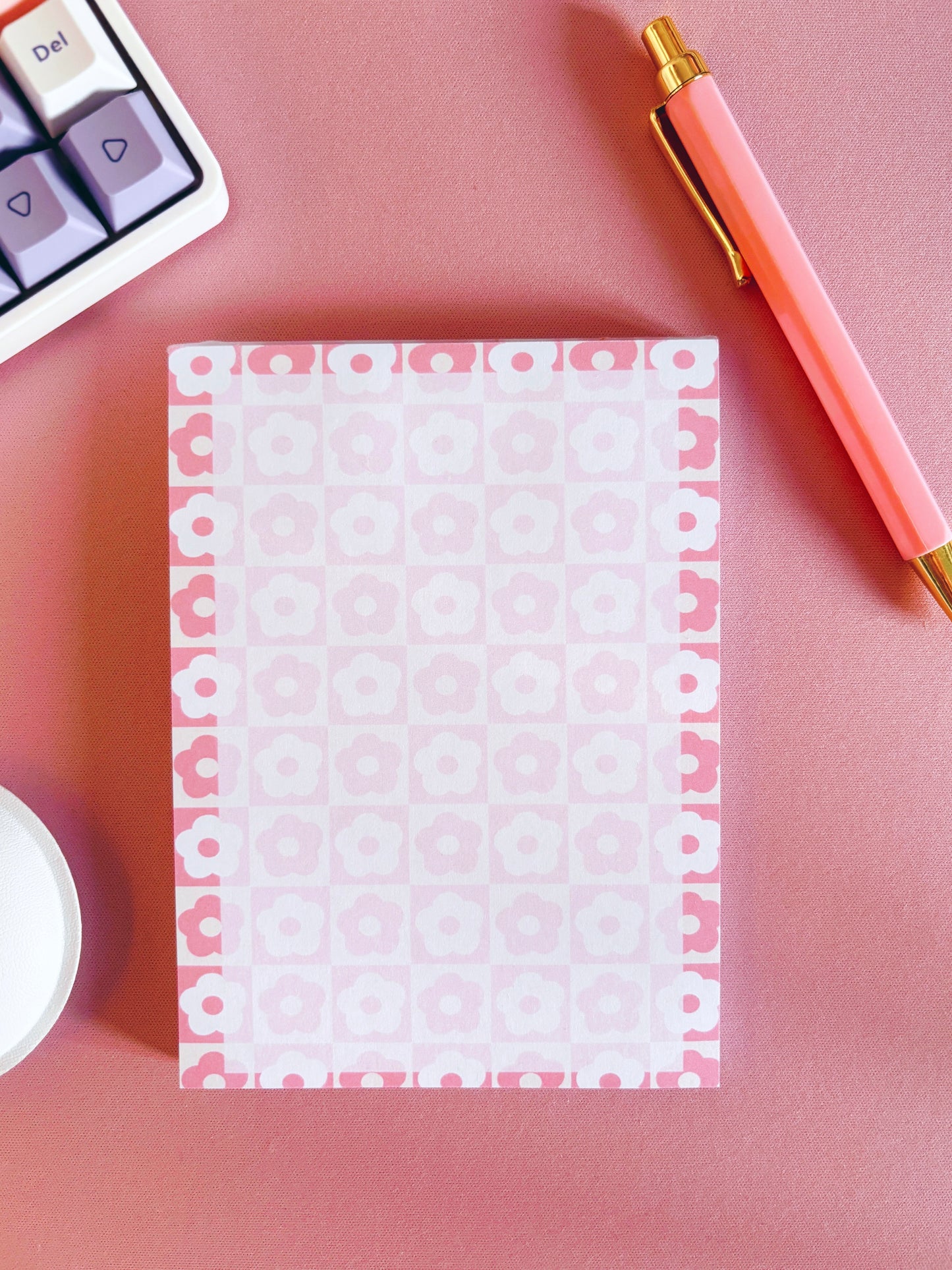 Retro Pink Flowers A6 Notepad