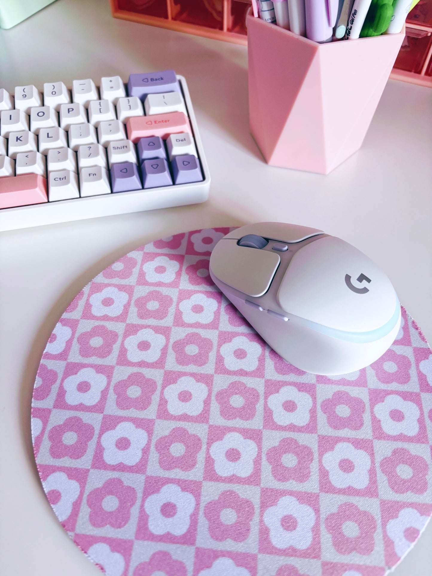 Retro Pink Flowers Mouse Mat